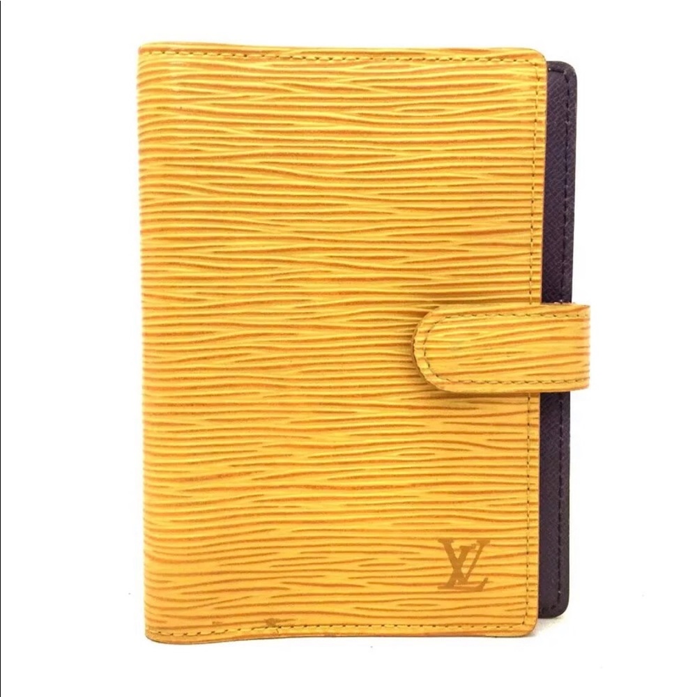 💯% Authentic Louis Vuitton sm Epi Notebook